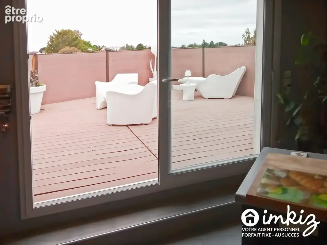 Superbe T4 avec grande terrasse et garages - photo 8
