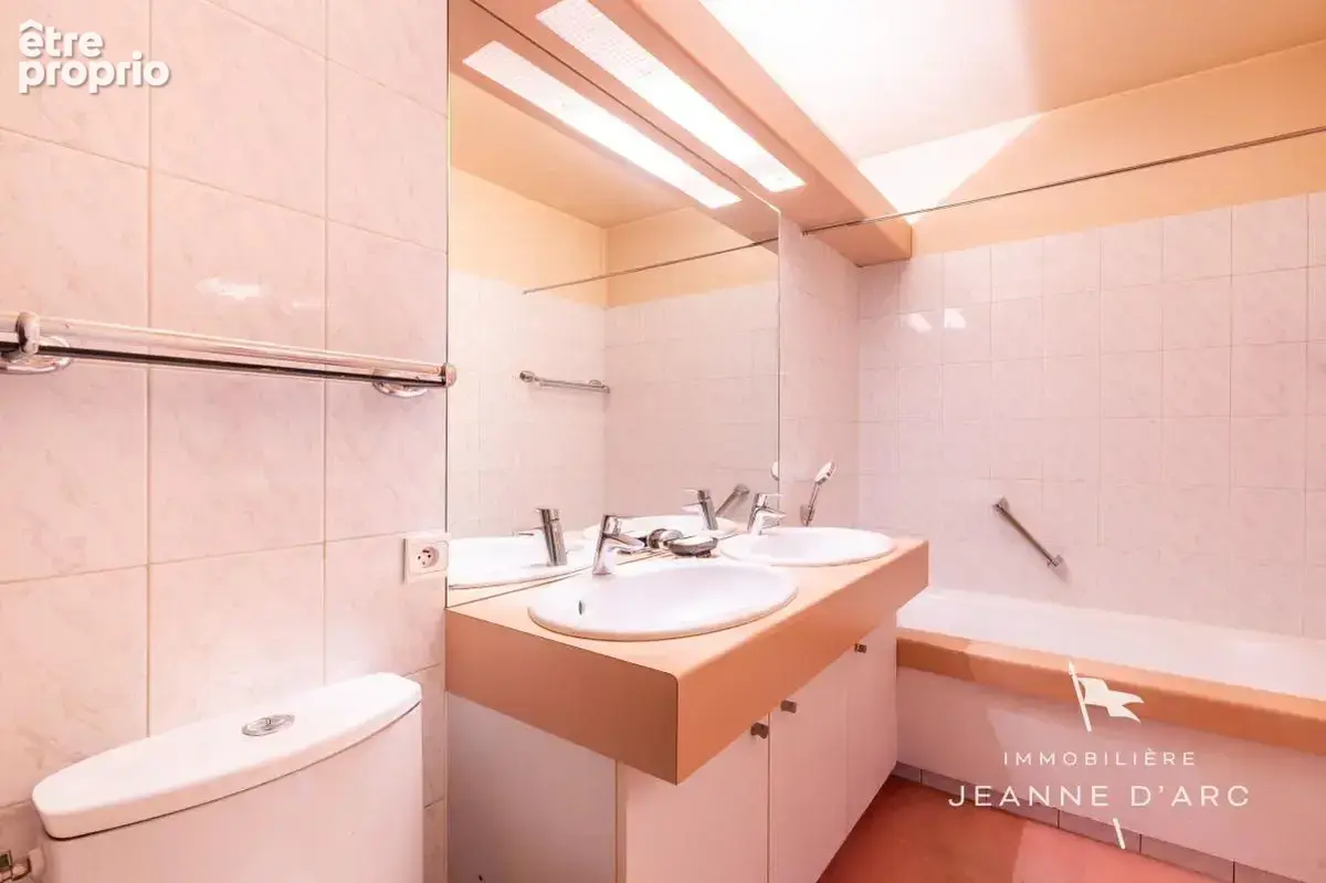Versailles Clagny - Appartement en Duplex de 137 m² habitables, 200 m² au sol 7 pièces - 4 chambres 1 Bureau - Ascenseur, cave,  - photo 33