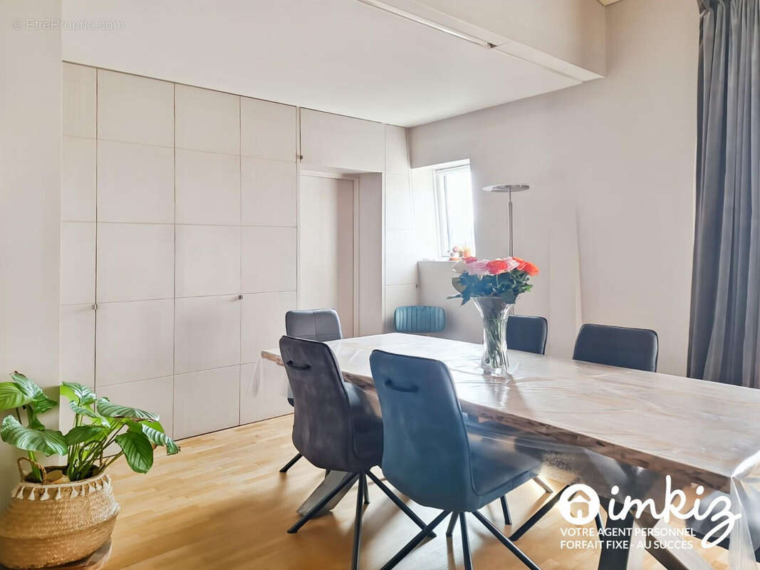 Appartement à LES LILAS
