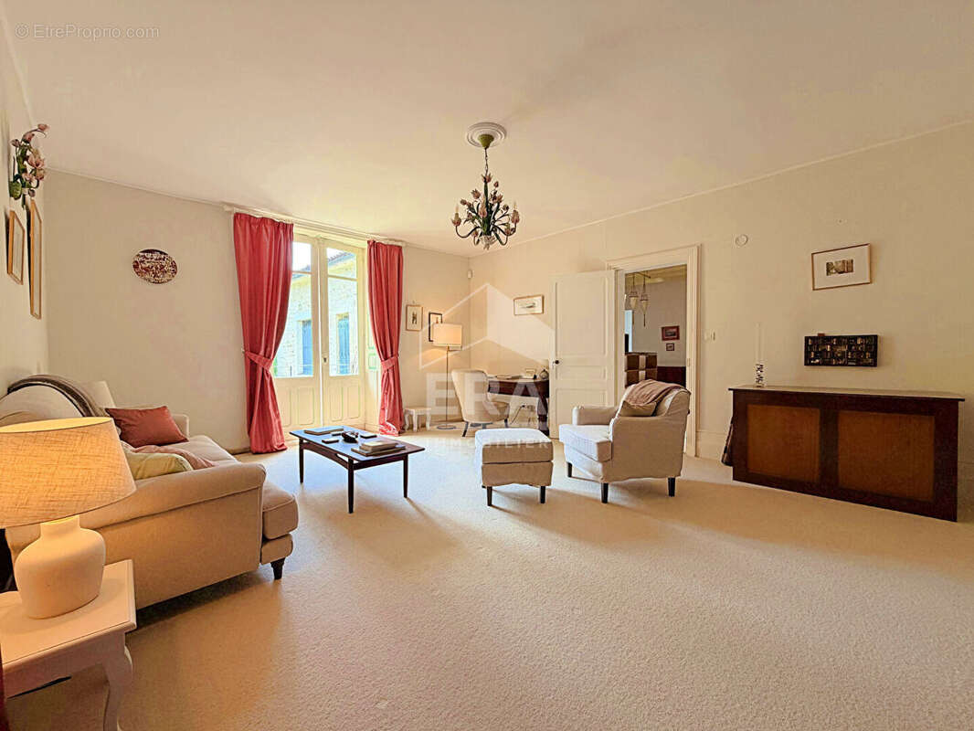 Demeure 260m² à mouthiers-sur-boëme - photo 7