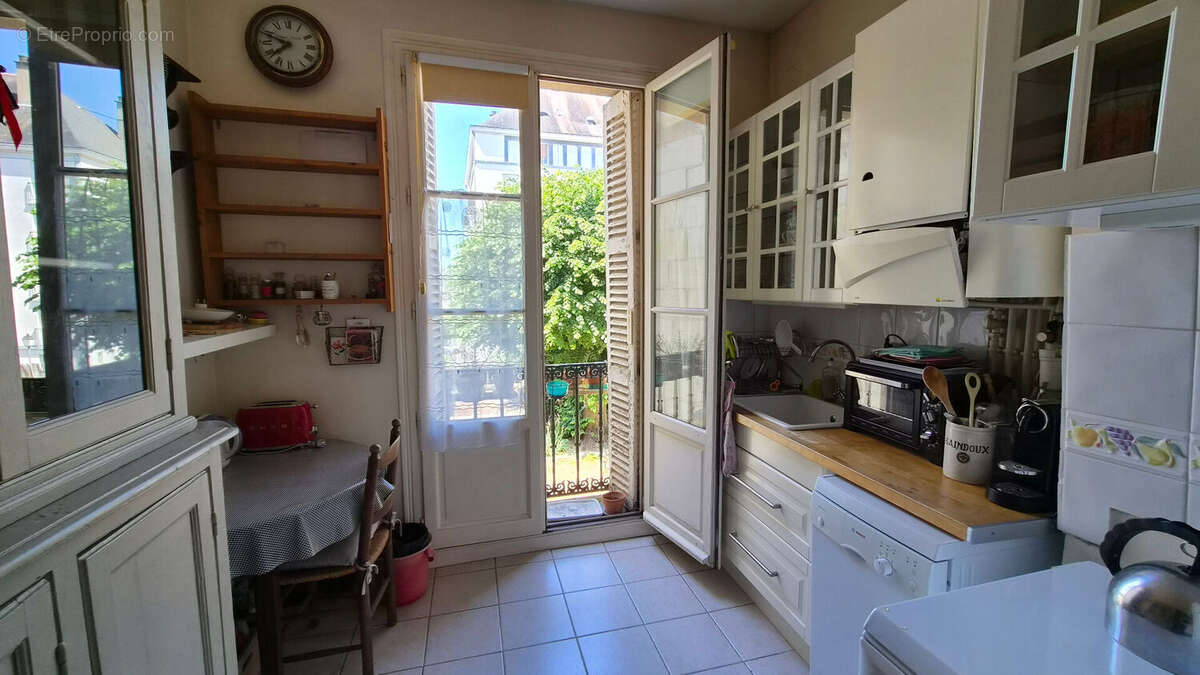 Appartement T5 - 128.57 m² - TOURS - photo 3