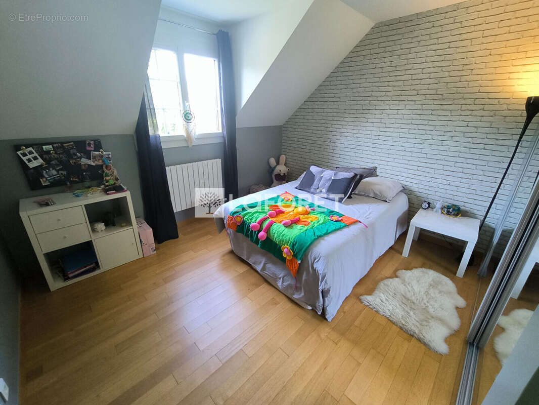 Maison à EPONE