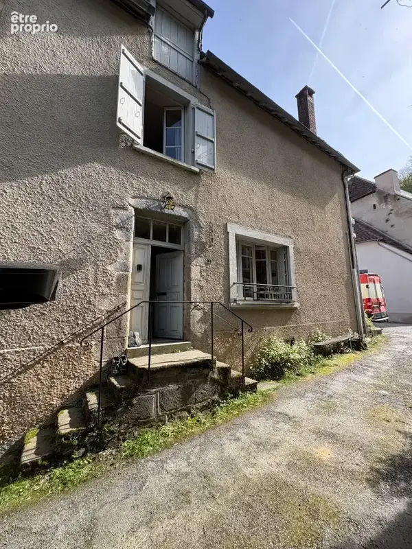 Maison de village avec jardin en bord de rivière - photo 2