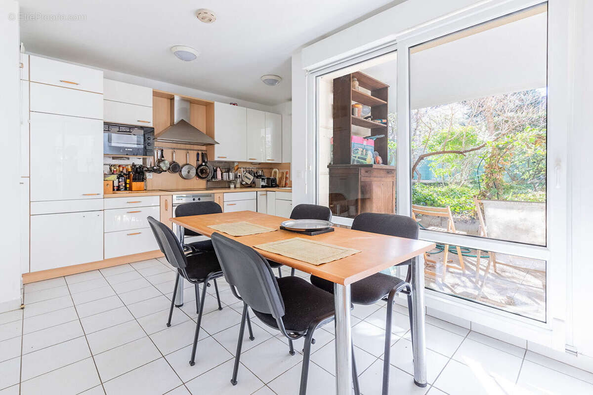 Appartement à VERRIERES-LE-BUISSON