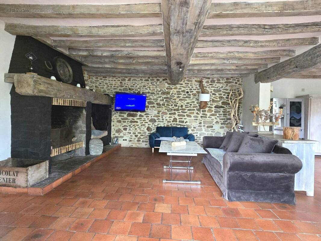 Maison à VOIVRES-LES-LE-MANS