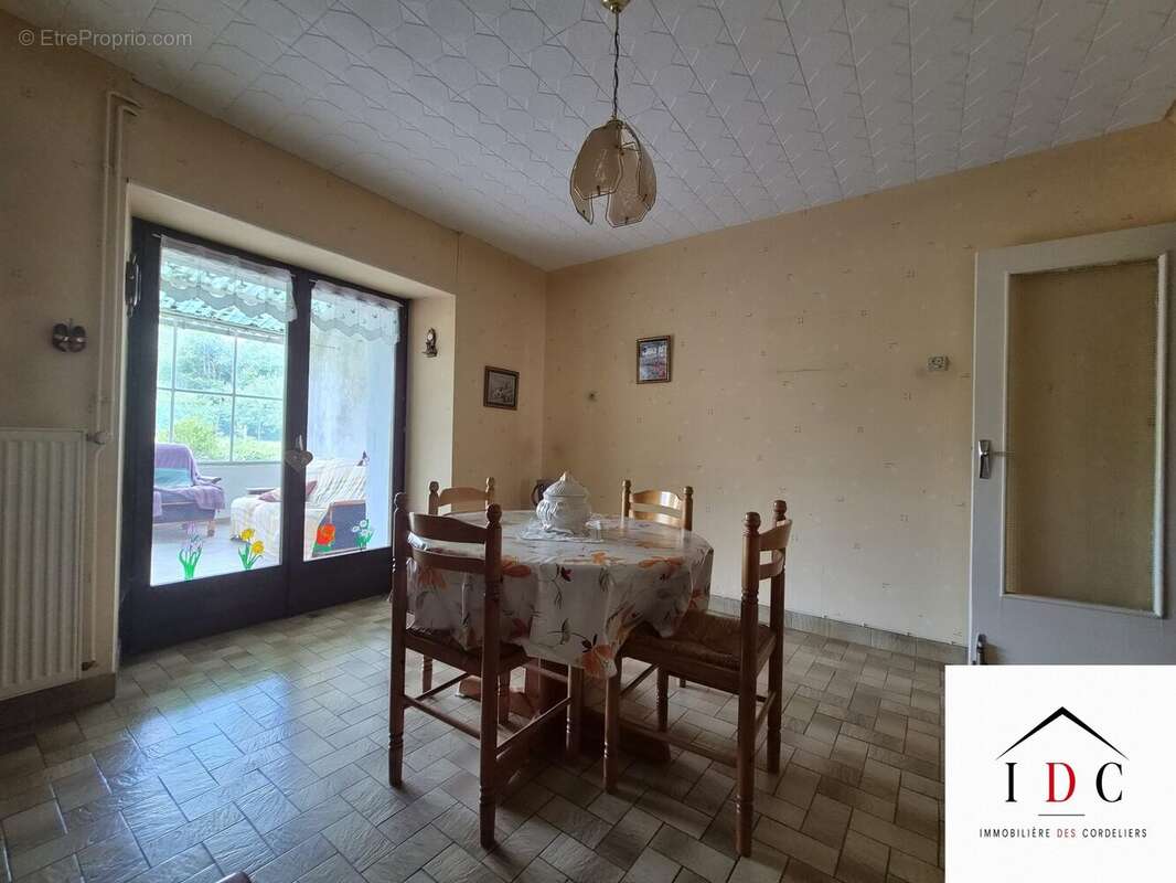 Maison 127 m² à Dieuze  - photo 2