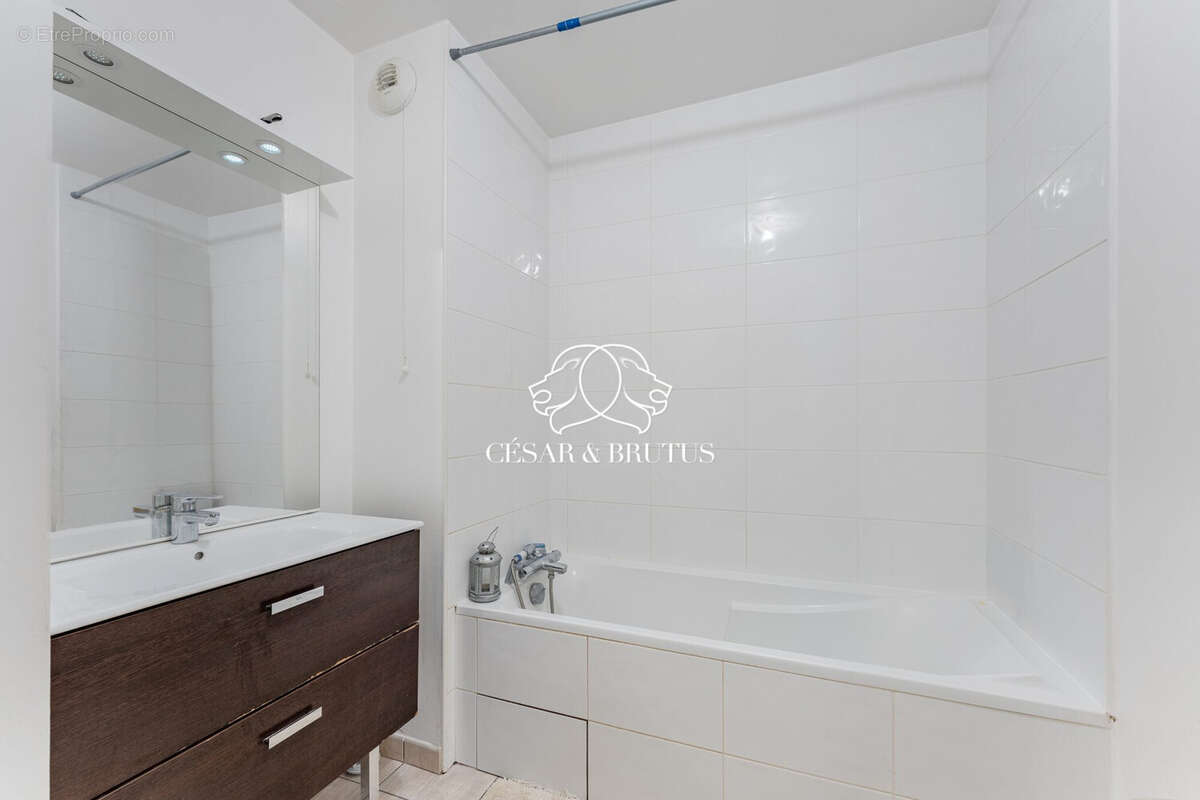 Appartement 63 m² à Vaulx-En-Velin  - photo 7