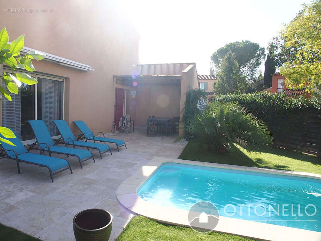 Maison Roquebrune Sur Argens 3 pièces 70.15 m2 avec piscine - photo 7