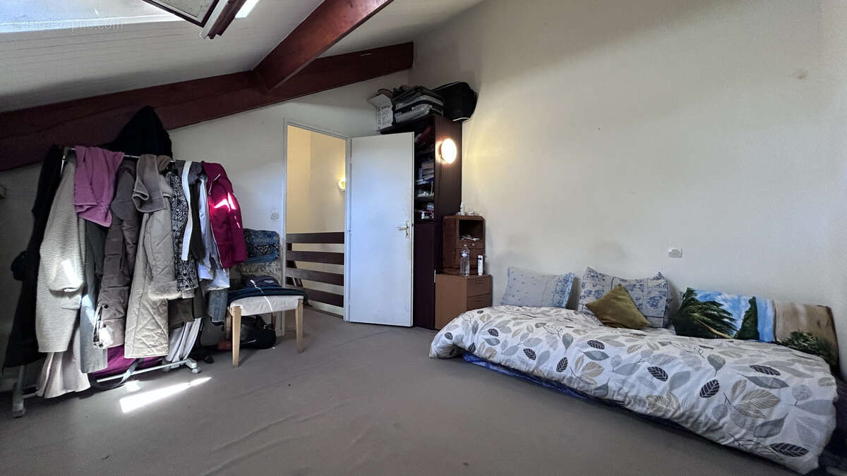 Joli Duplex en dernier étage avec balcon sur jardin à vendre - photo 8