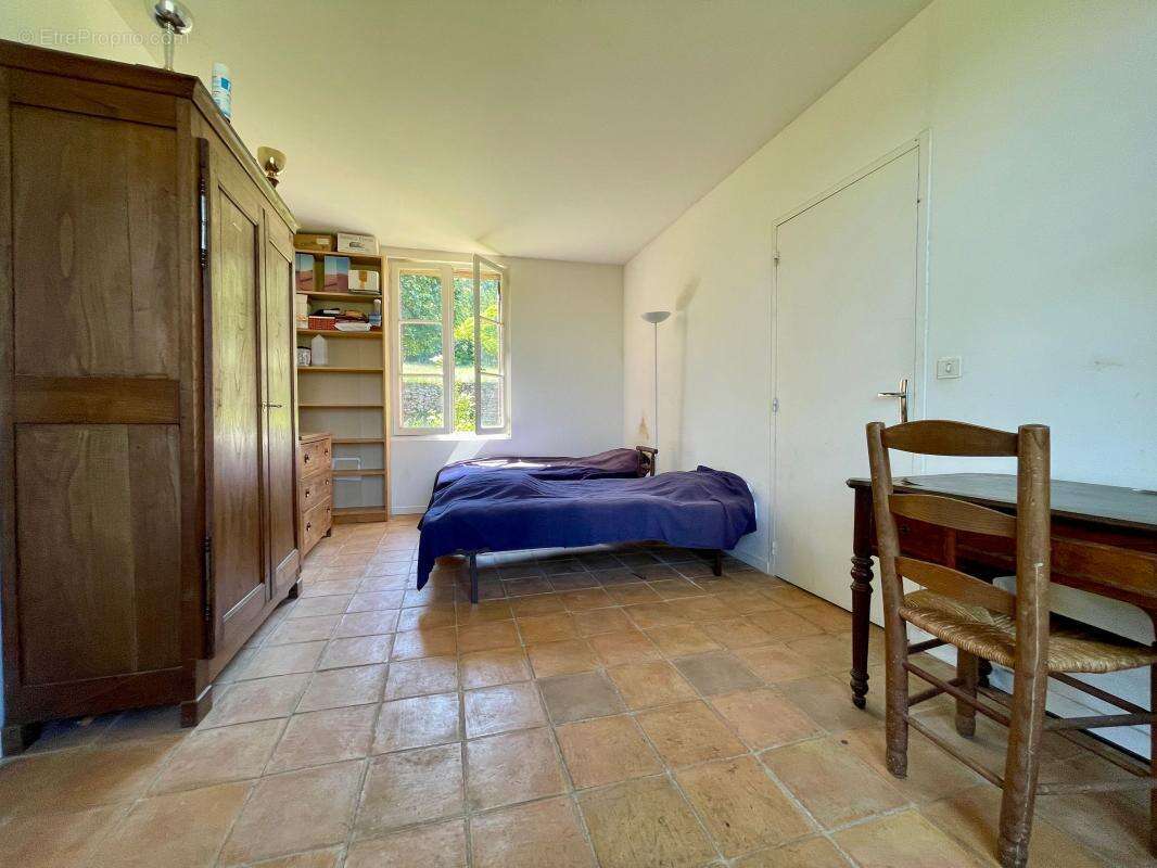 Maison à LE BUISSON-DE-CADOUIN