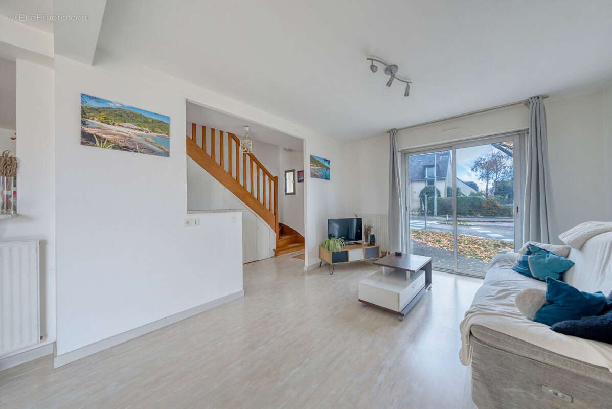 Maison à VERN-SUR-SEICHE