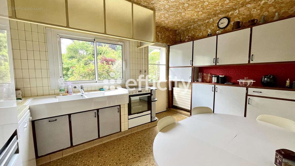 Maison à LOUVECIENNES