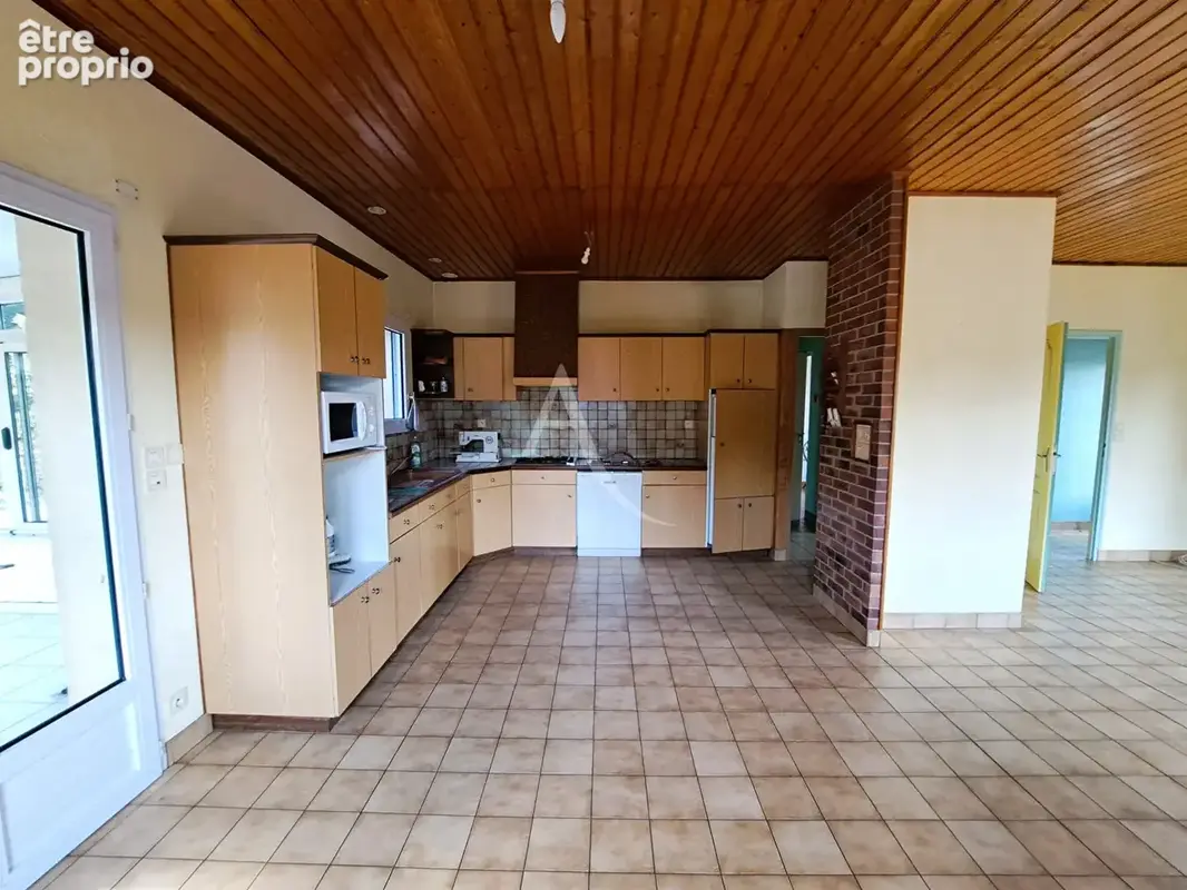 Maison a vendre aux herbiers 5 chambres. - photo 3