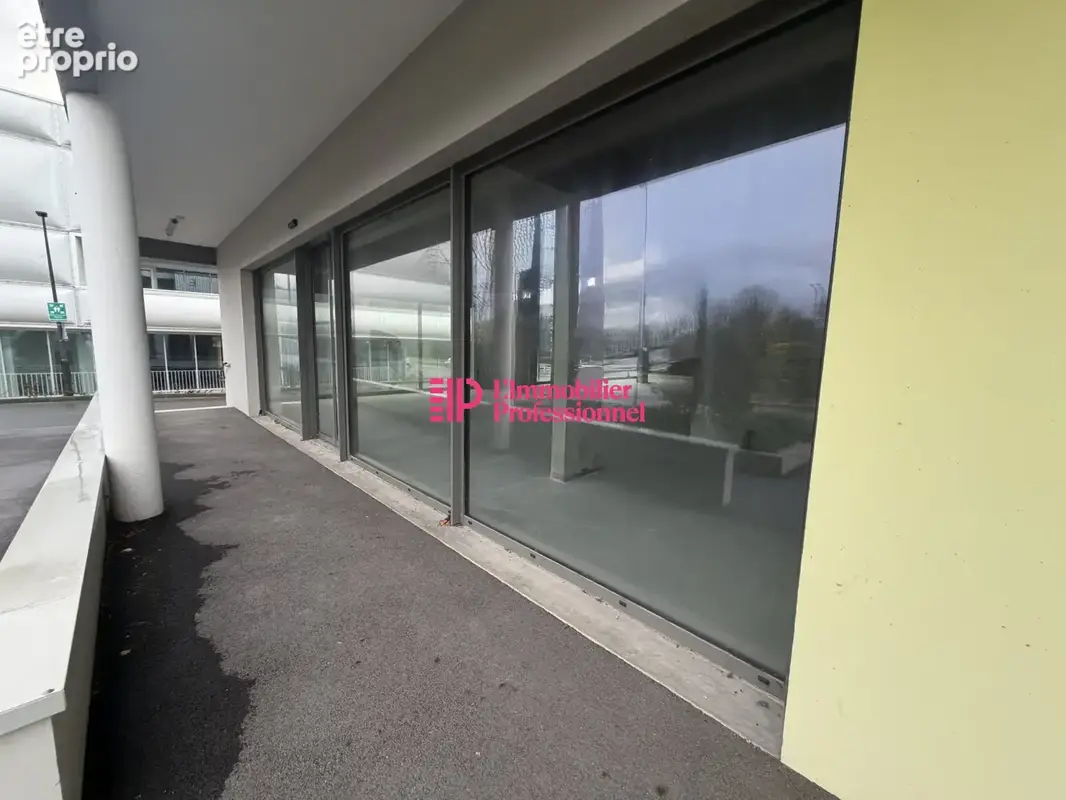 Commerce 218 m² à vendre à Hennebont (56700) - photo 3