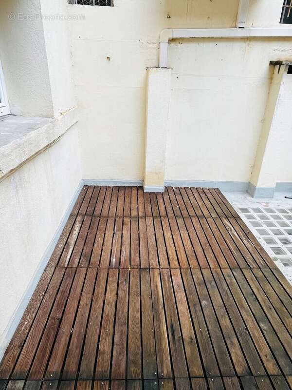 Appartement à MARSEILLE-1E