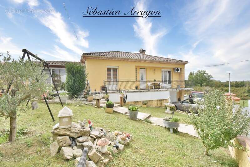 En exclusivité à Cancon – Maison familiale rénovée de 130 m² avec garage et terrain clos - photo 11