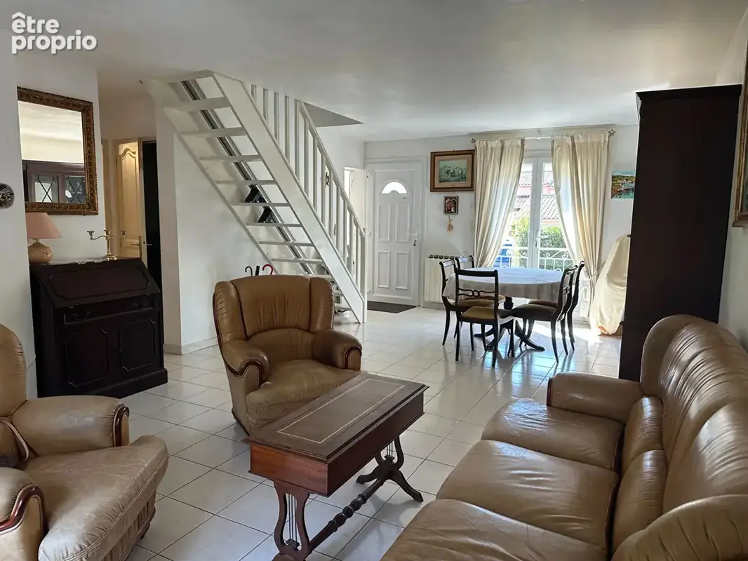 Charmante Maison à La Londe-les-Maures : 4 pièces, 399 600  - Exclusivité NESTENN - photo 13