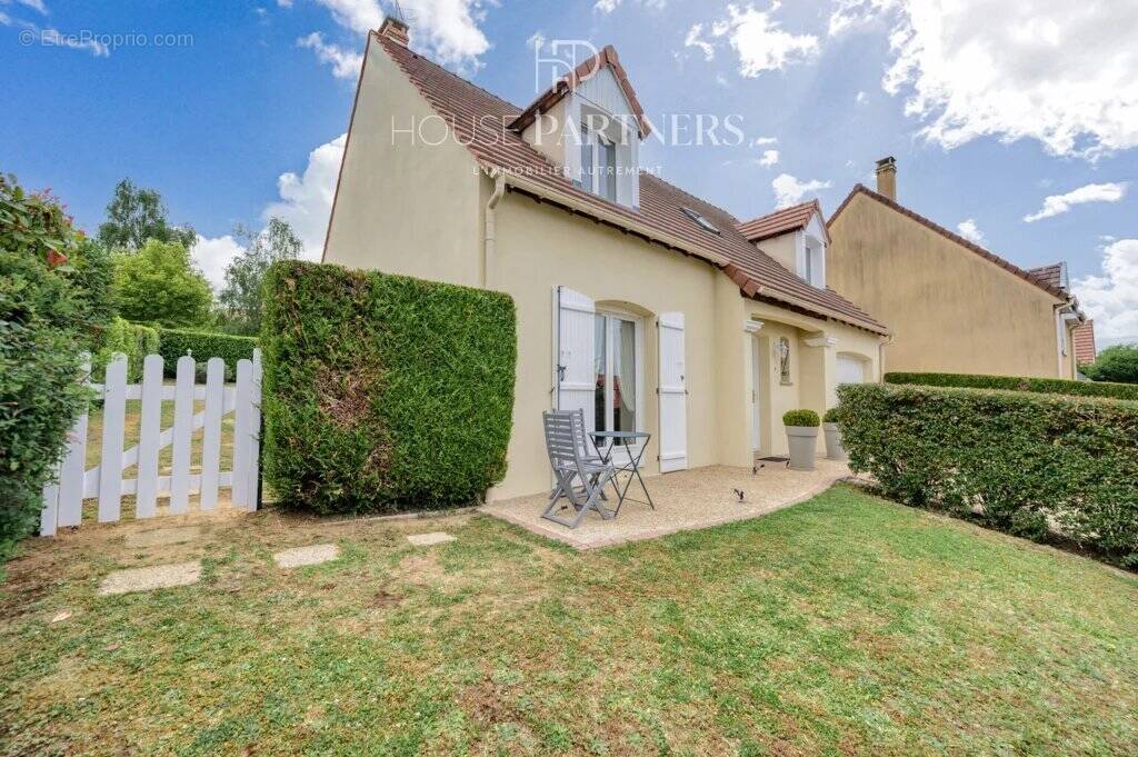 Maison à ECQUEVILLY