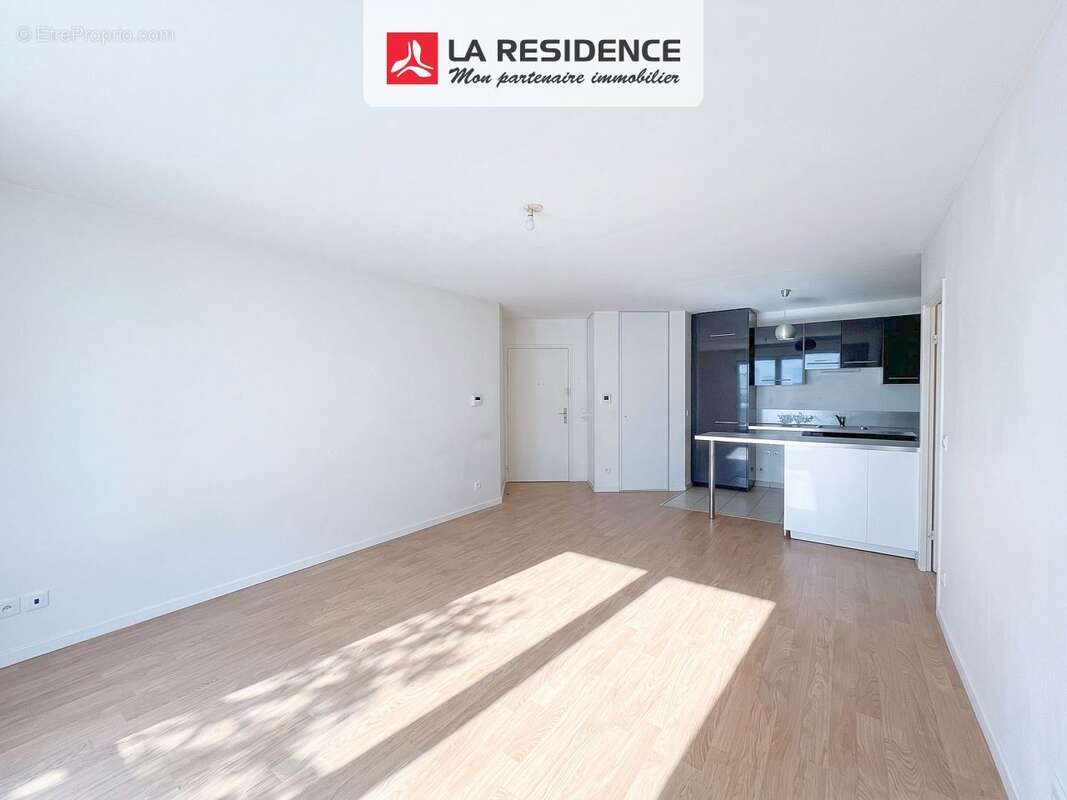 Appartement 64 m² à Saint-Ouen-L'aumone  - photo 2
