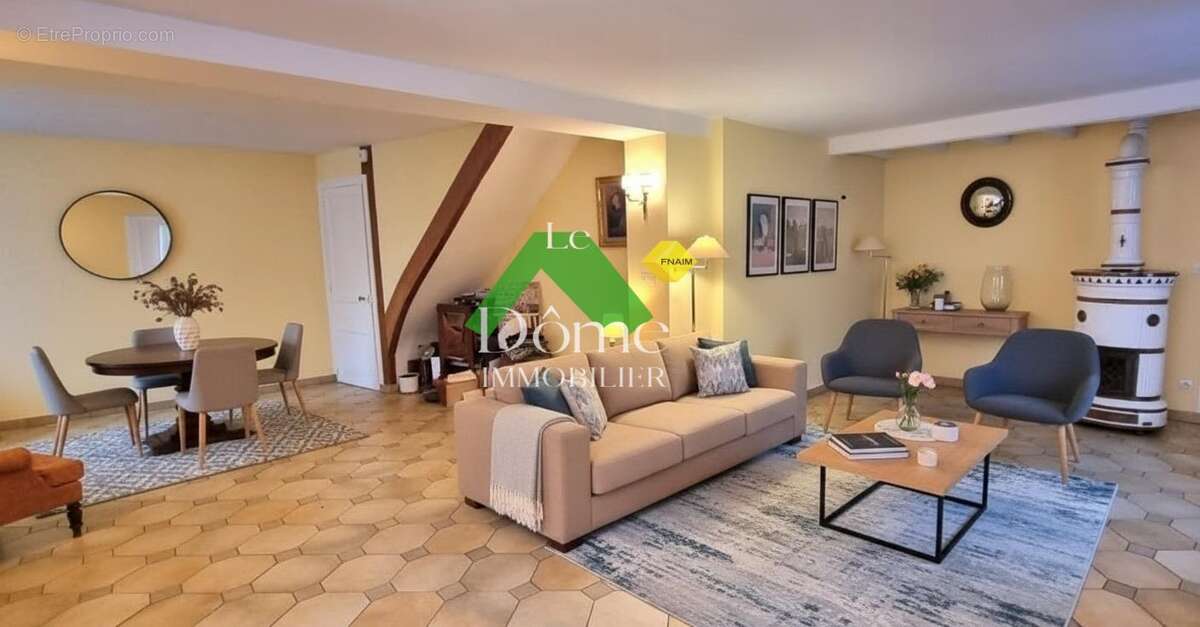 Maison à AMBLAINVILLE