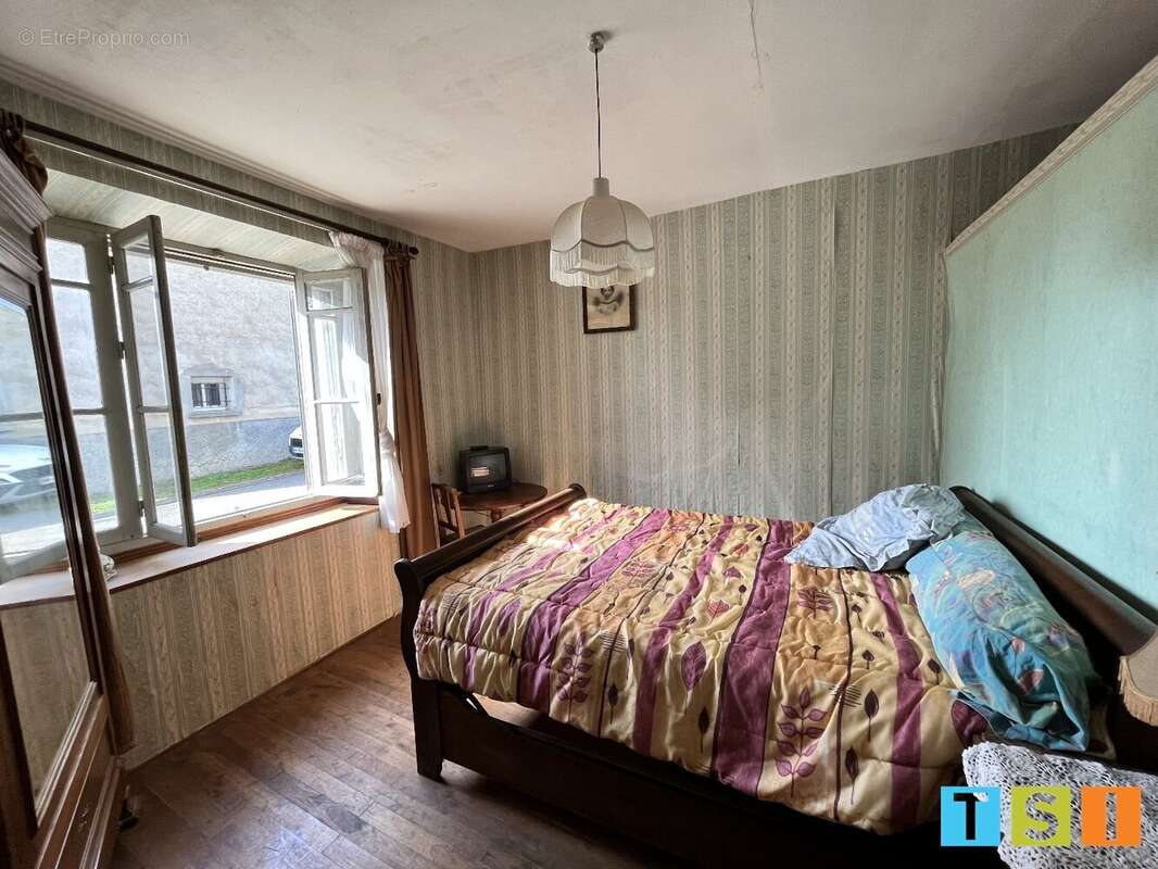 Secteur Montréjeau: Maison de campagne avec dépendance à rénover terrain de 970m² - photo 6