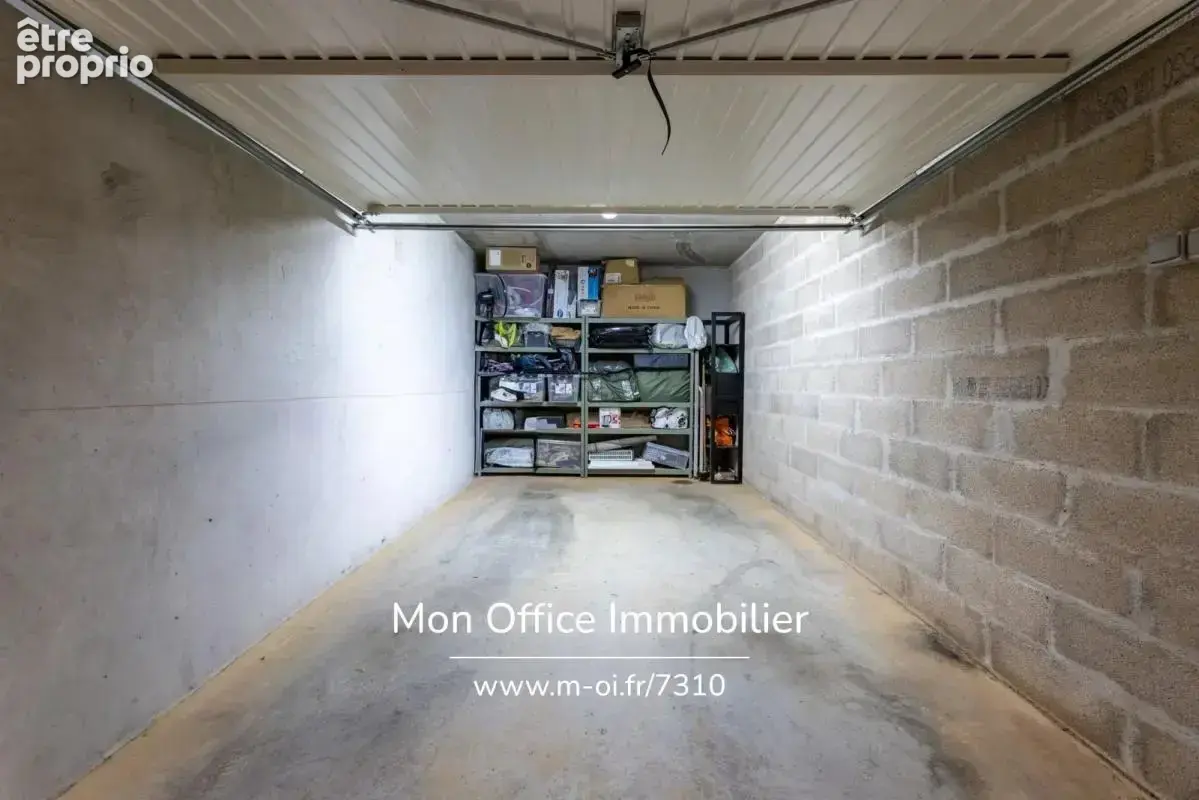 Référence : 7310-LLI - T3 lumineux de 67 m², terrasse plein Sud de 14 m² & box - photo 8