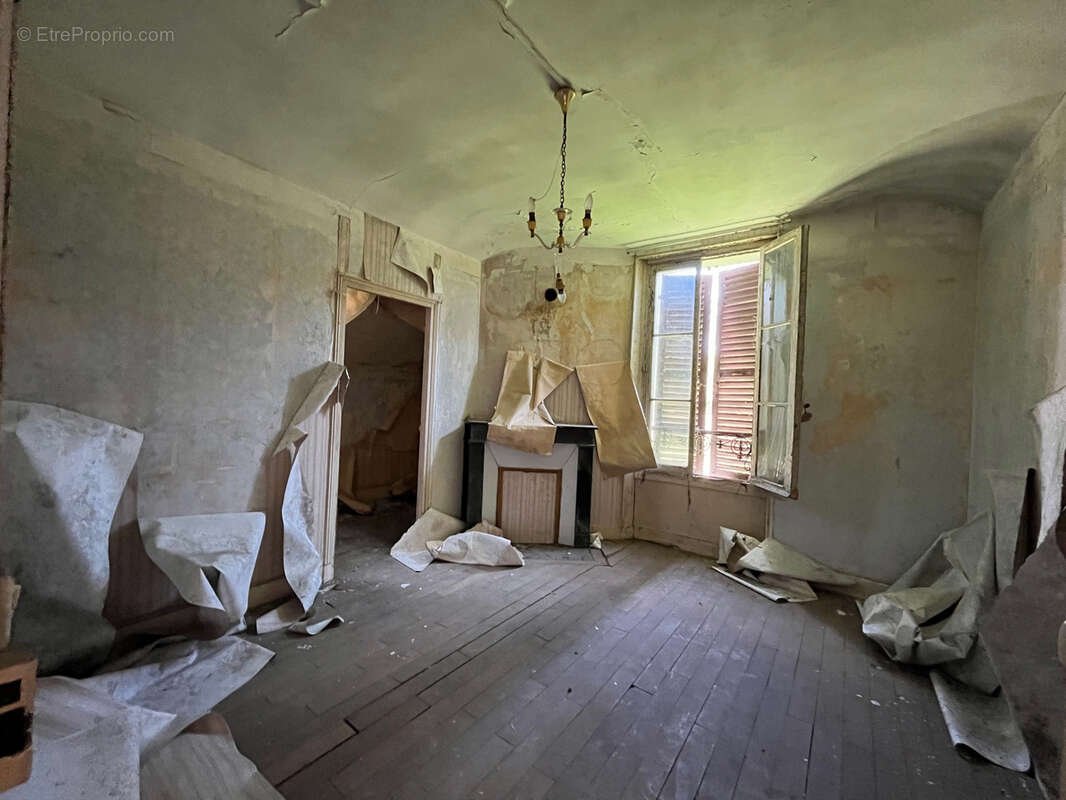 Maison à COUILLY-PONT-AUX-DAMES