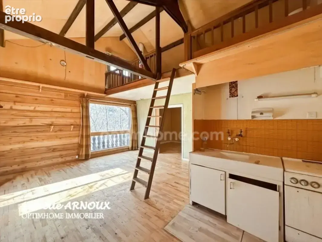Chalet bois à fort potentiel à rénover au coeur du village d'Orcières - photo 6