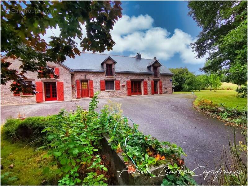 Maison à MAURE-DE-BRETAGNE