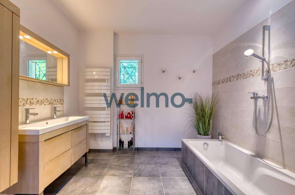 Maison à VILLEFRANCHE-SUR-SAONE