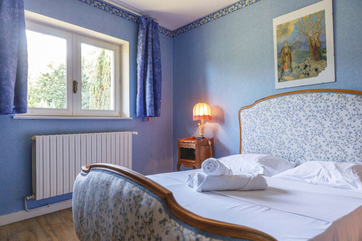 Maison à MOGNENEINS