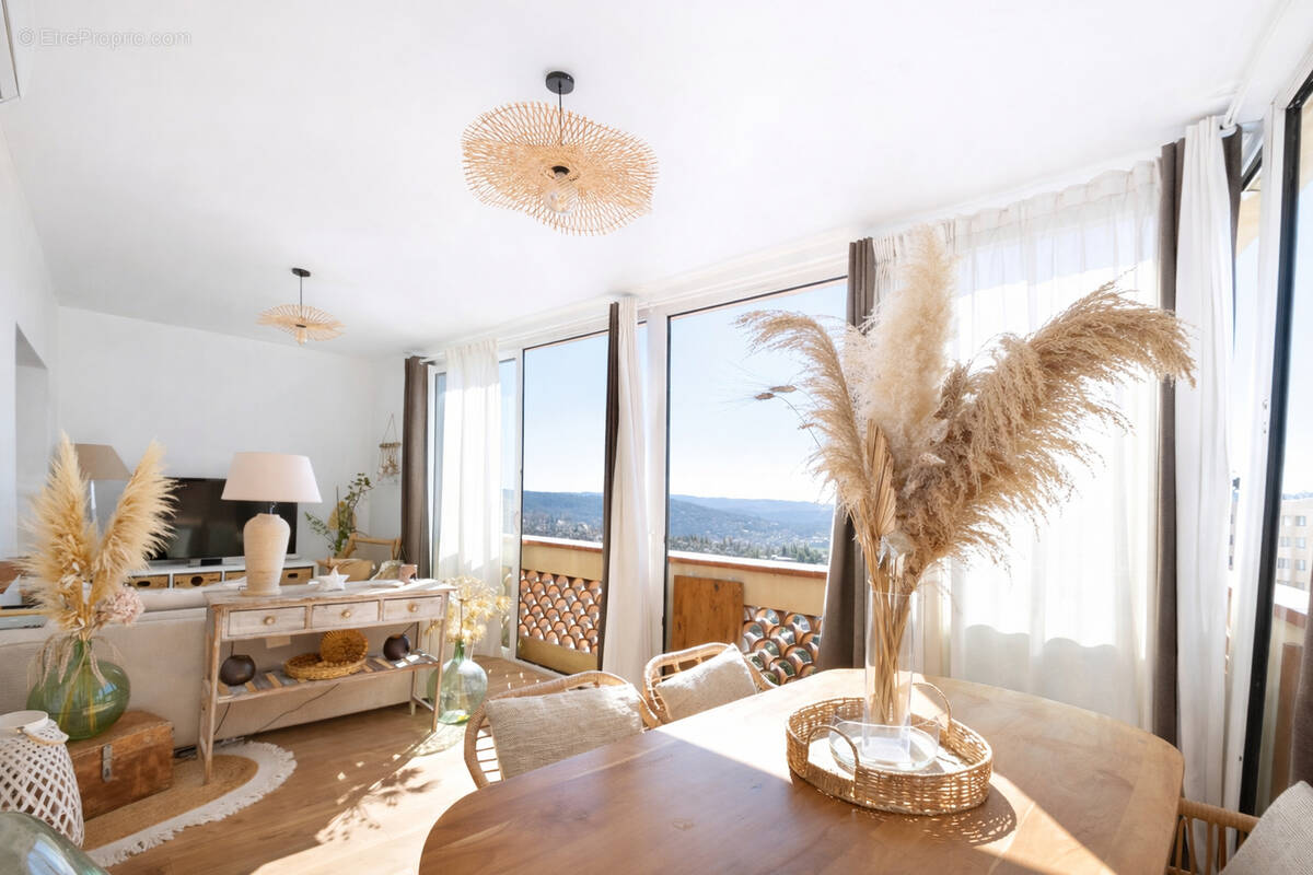 Appartement à MONTAUROUX