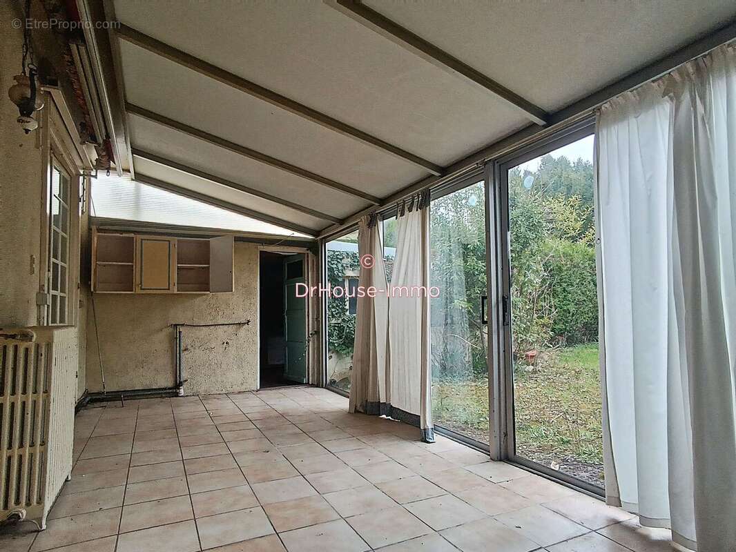 Maison à ROMILLY-SUR-SEINE