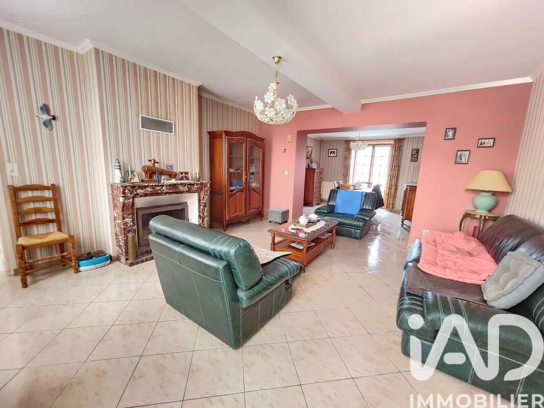 Maison 143 m² à Montigny-Les-Monts  - photo 6