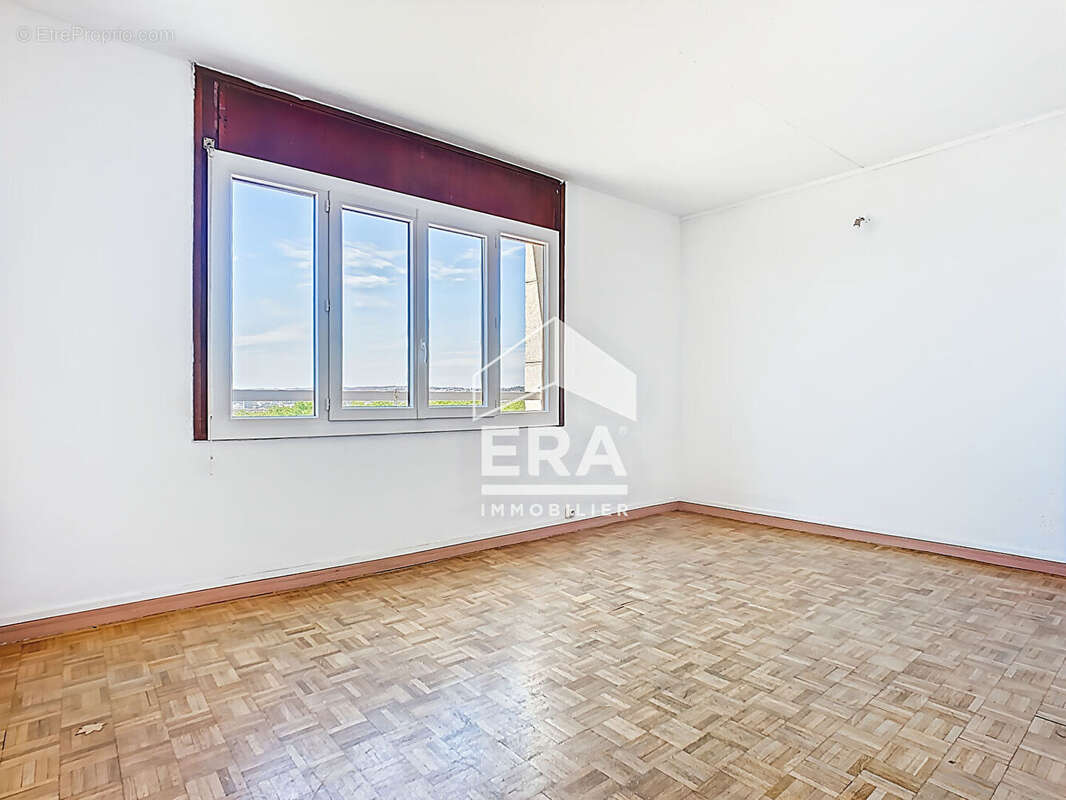 Appartement à MARSEILLE-13E