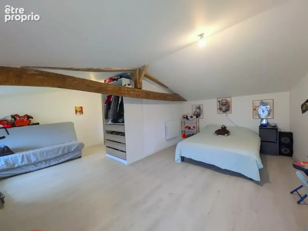 Maison en pierre rénovée – 208 m² – 5 chambres – vie de plain-pied – terrain 1 000 m² – a 8 minutes de saint-maixent - photo 8