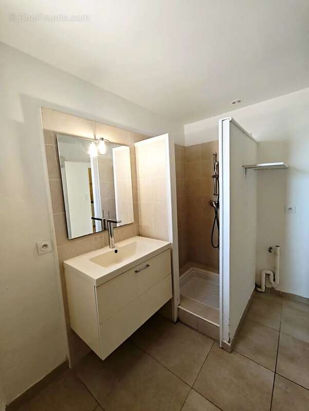 Appartement à COURSAN