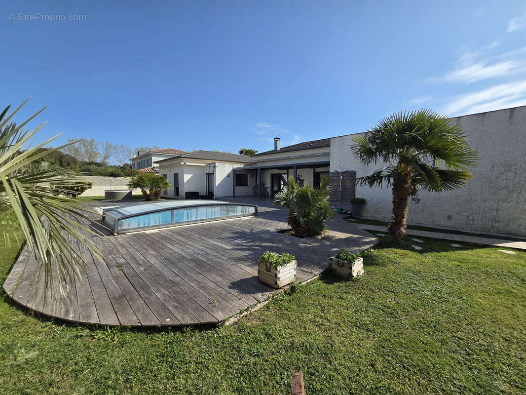 Maison à LINGUIZZETTA