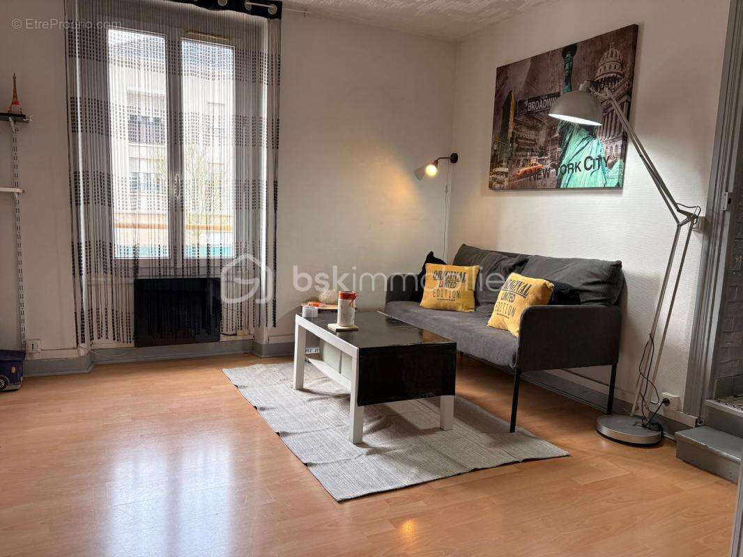 Appartement à CORBEIL-ESSONNES
