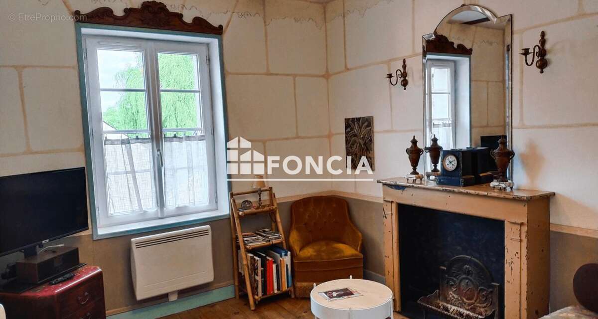 Authentique Logis angevin de 8 pièces avec jardin paysagé à La Chapelle aux Choux - photo 7