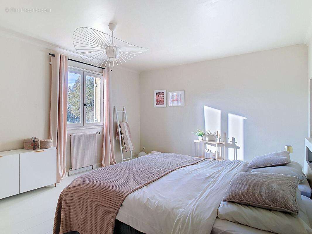 Maison à CASTELNAUD-LA-CHAPELLE