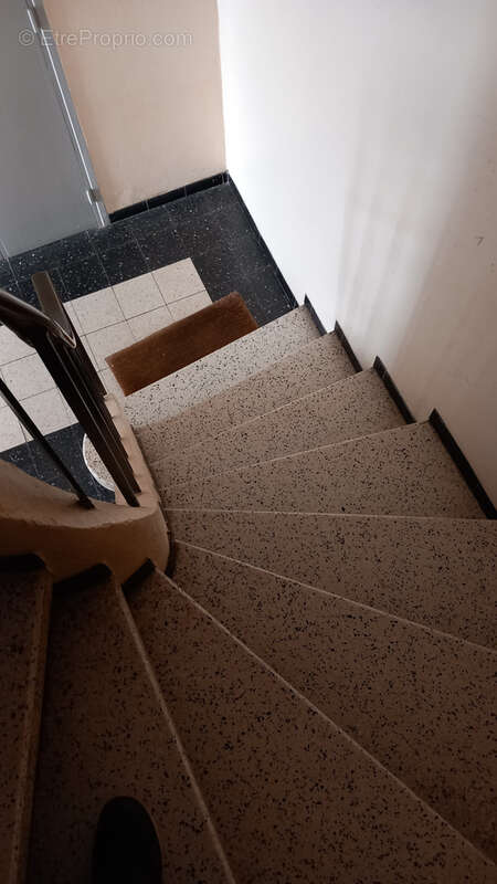 Appartement à LAMALOU-LES-BAINS