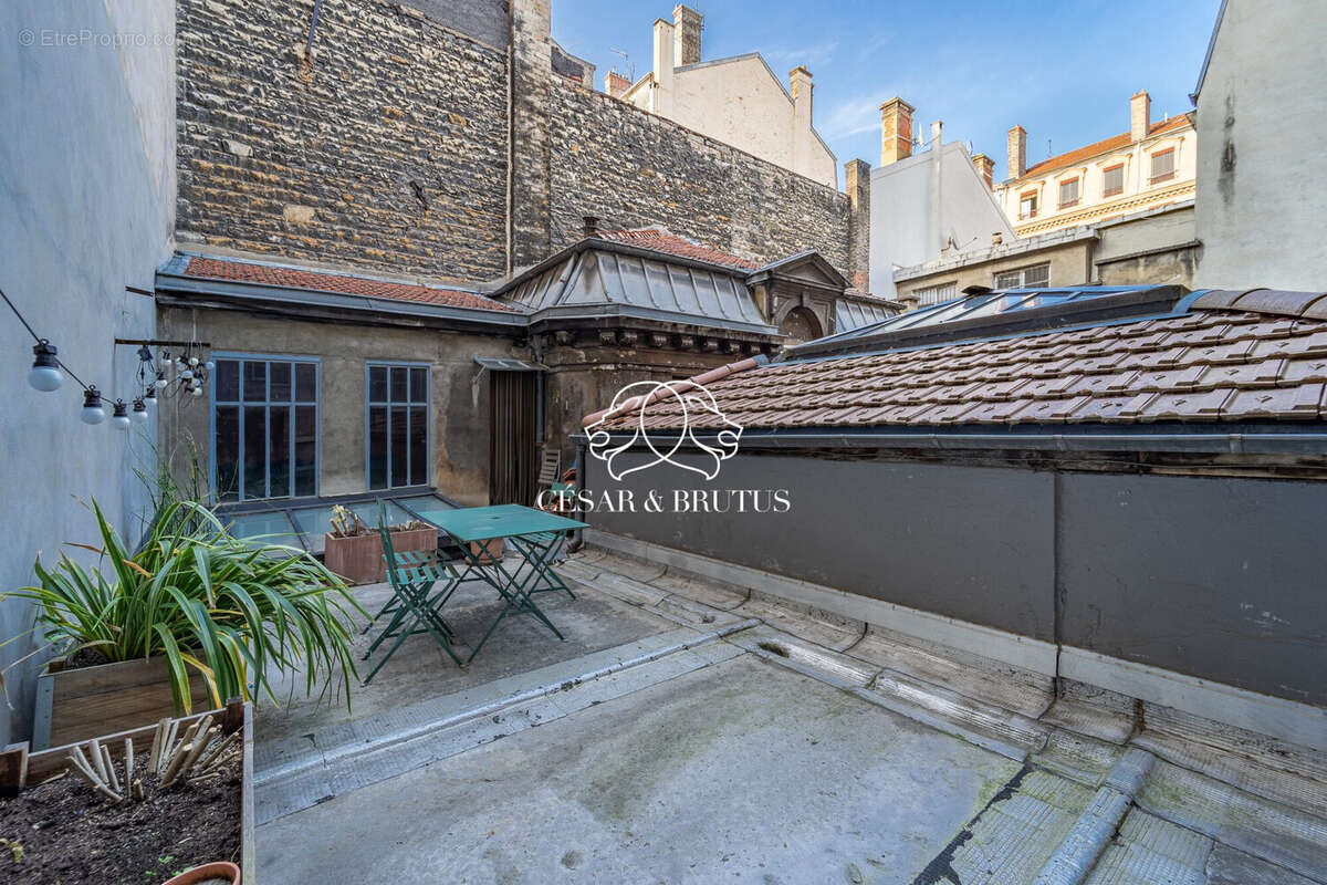 Appartement à LYON-6E