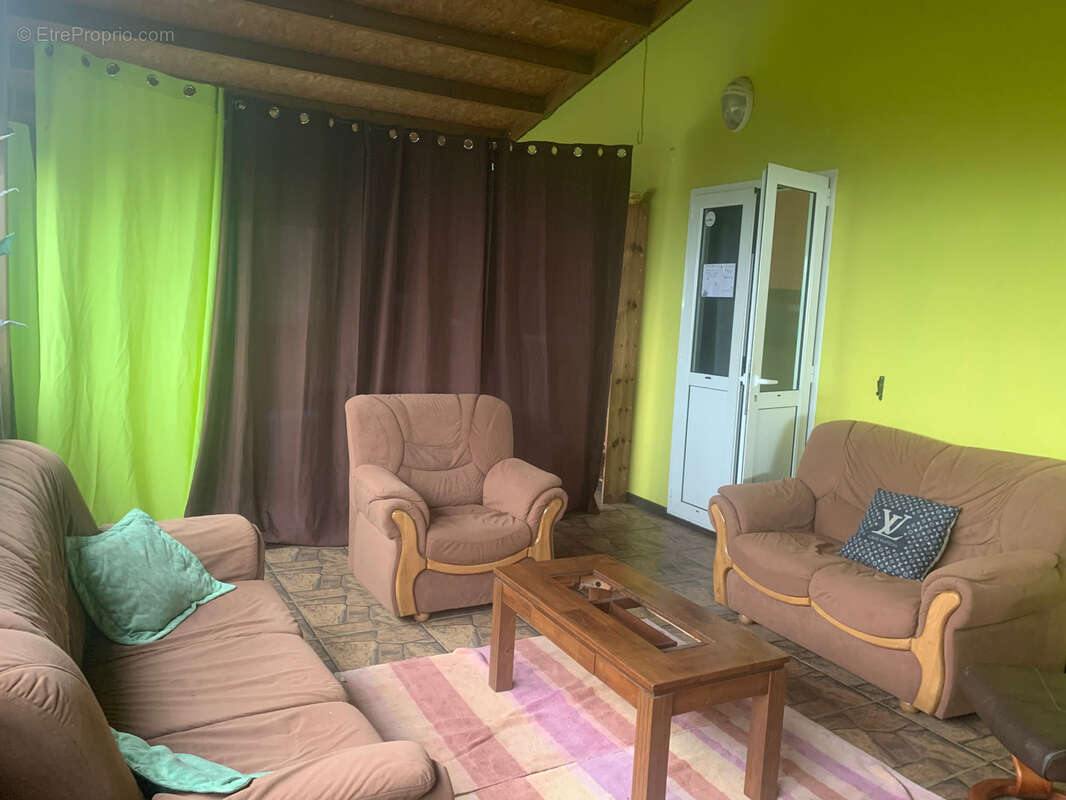 Propriétè Agricole de 22ha avec Gîte, chalet et étable aux MAKES - photo 19