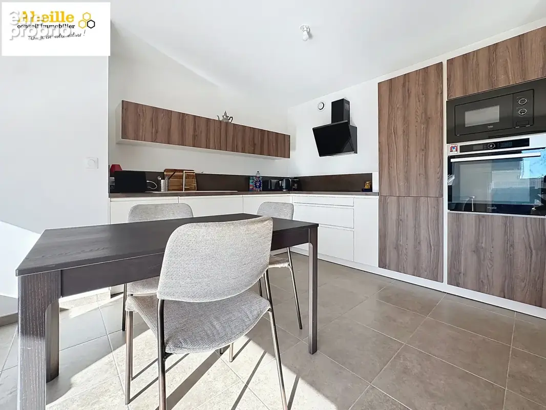 Maison entièrement rénovée, prête à vous accueillir. - photo 4