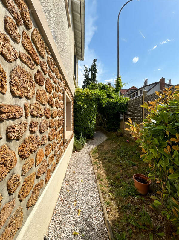 Maison 5 pièces -  LES BOUTOURS - photo 12