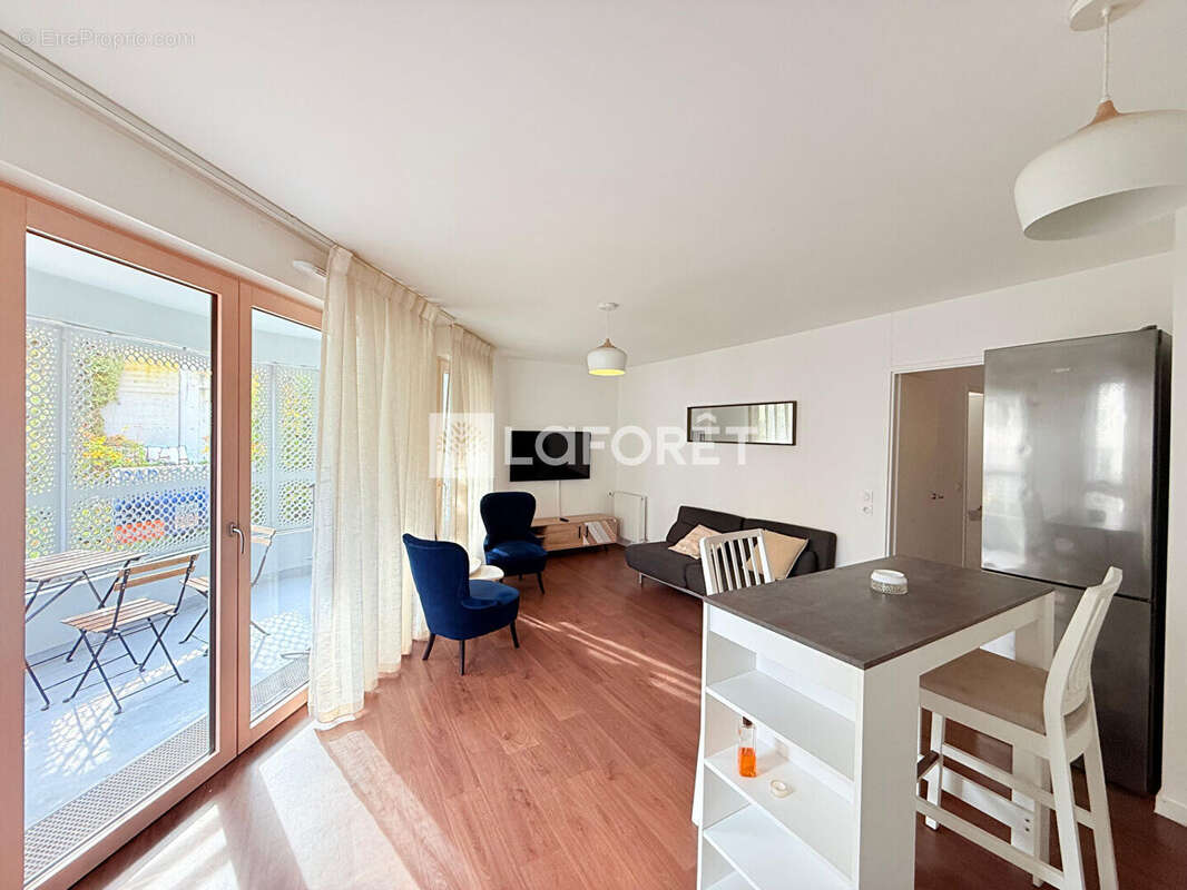 Appartement à NANTERRE