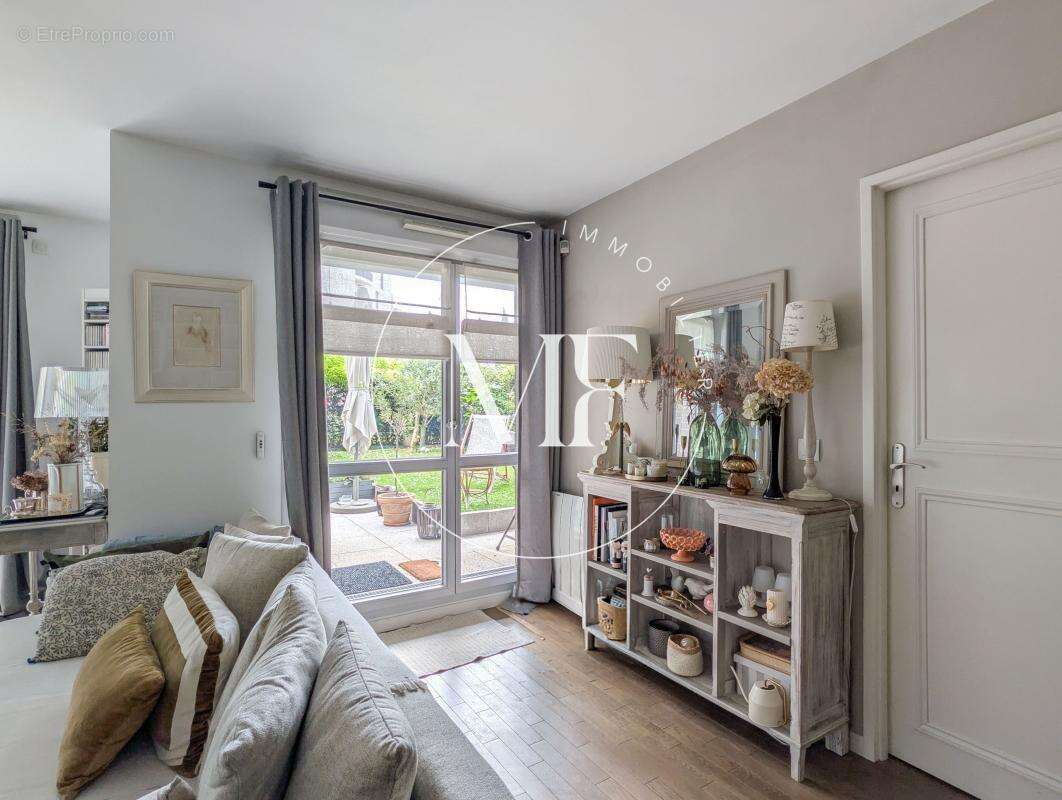 Appartement à NANTERRE