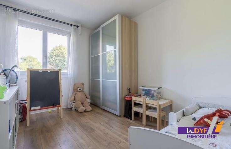 Appartement à LIVRY-GARGAN