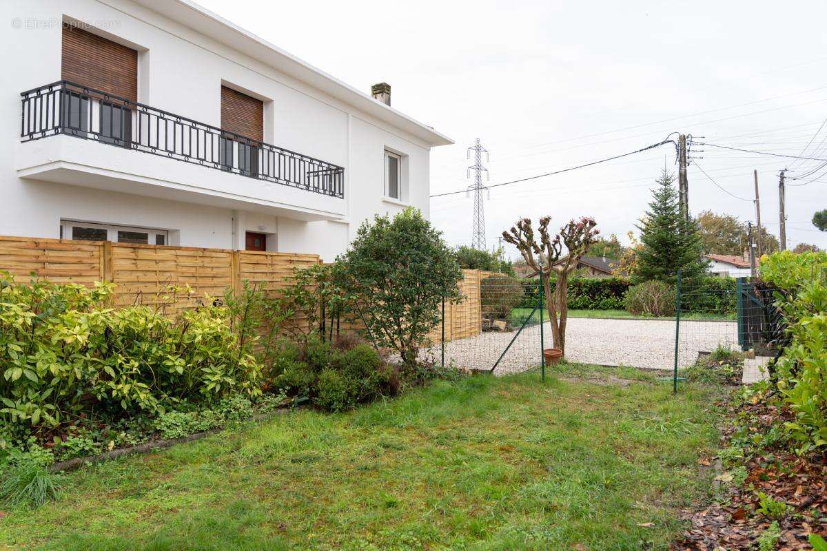 Appartement à PESSAC